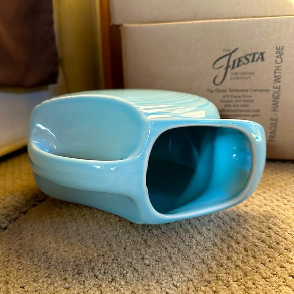 Fiestaware 67oz Large Disk Pitcher in Sky Blue! - Picture 2 of 4